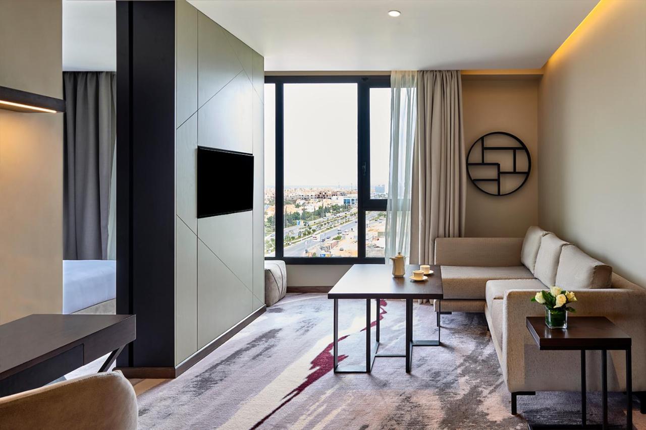 Crowne Plaza - West Cairo Arkan By Ihg 6th of October City エクステリア 写真 A suite at the hotel