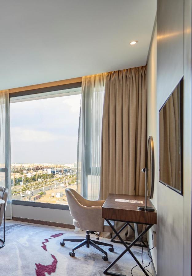 Crowne Plaza - West Cairo Arkan By Ihg 6th of October City エクステリア 写真 A room at the hotel